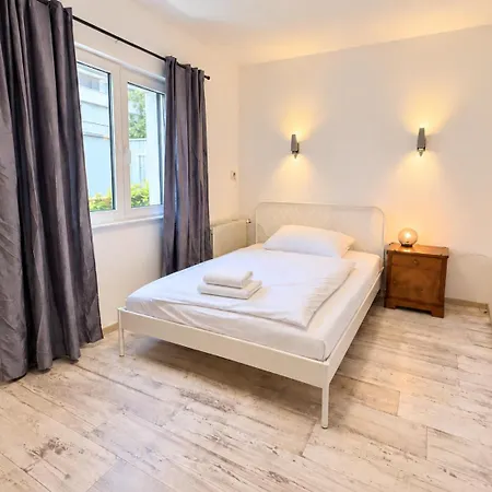Grapevine House In Taunus Near Frankfurt Am Main Apartment *